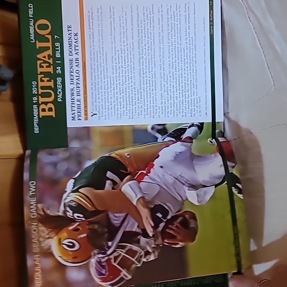 Special Collectors Edition "The Pack Is Back" - Picture 2 of 3